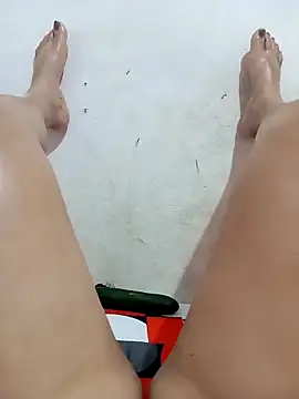 ambarlennoix online show from 8, 11, 2025