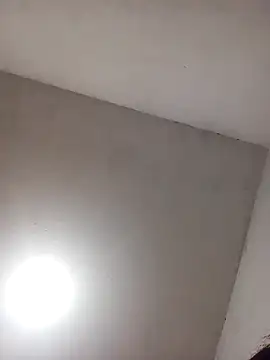 ambarlennoix online show from 25, 2, 2025