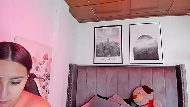 Alaia Cute online show from 20, 11, 2025