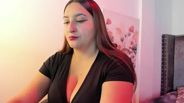 Alaia Cute online show from 4, 10, 2025