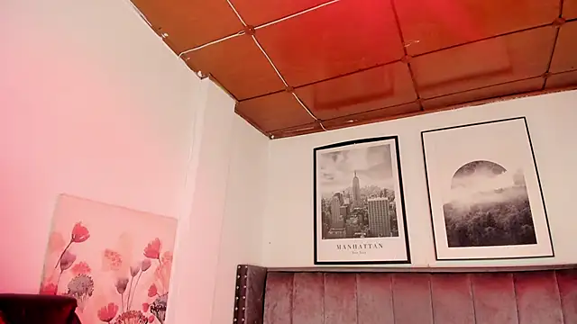 Alaia Cute online show from 18, 11, 2025