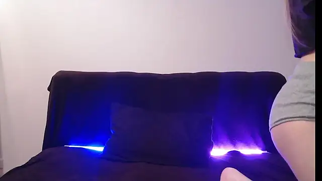 ErikaShyy online show from 10, 2, 2026