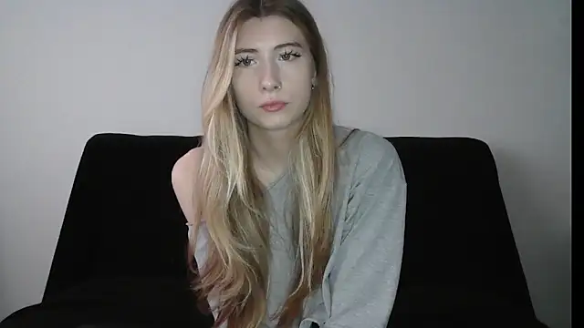 ErikaShyy online show from 29, 9, 2025