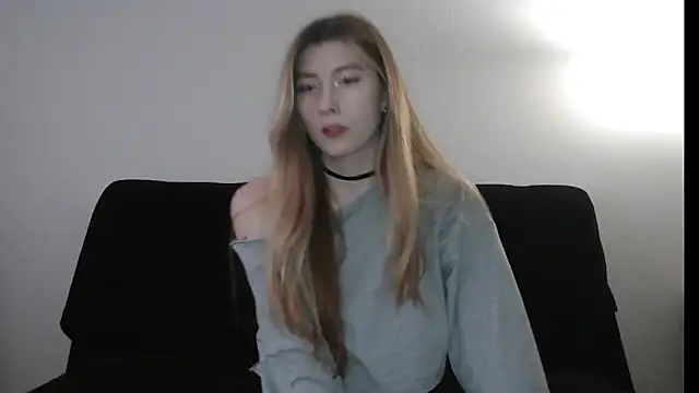 ErikaShyy online show from 15, 12, 2025