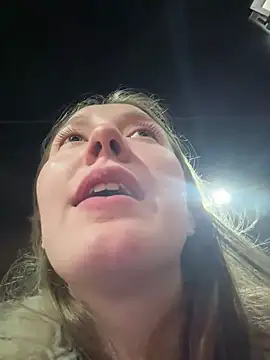 Sophie Avory online show from 5, 3, 2025