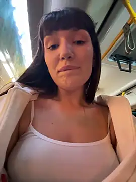 Sophie Avory online show from 10, 9, 2025