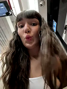 Sophie Avory online show from 11, 9, 2025