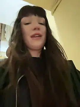 Sophie Avory online show from 24, 2, 2025