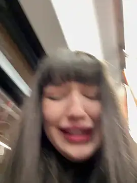 Sophie Avory online show from 2, 3, 2025