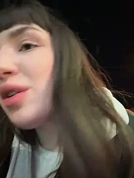 Sophie Avory online show from 4, 2, 2025