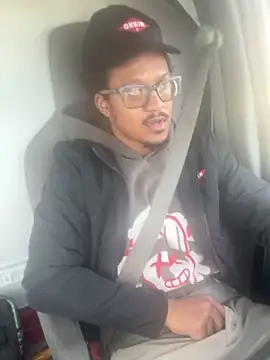 Snapshot of demonpt3 chatting on 18, 12, 2025 demonpt3 online show from 18, 12, 2025