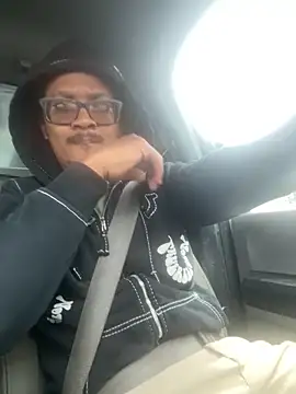 Snapshot of demonpt3 chatting on 29, 10, 2025 demonpt3 online show from 29, 10, 2025