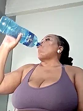 hugemelonsxxx online show from 6, 10, 2025