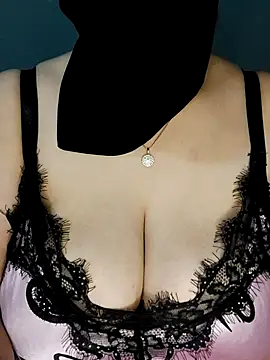 Snapshot of tota_ chatting on 10, 6, 2026 tota online show from 10, 6, 2026