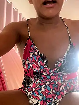 Snapshot of alexatransgata chatting on 8, 10, 2025 alexatransgata online show from 8, 10, 2025