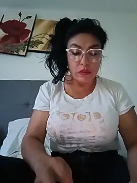 katysquirtdirty online show from 17, 5, 2026