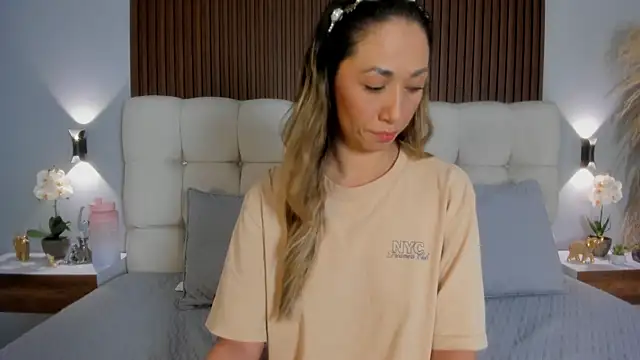Emma23   online show from 6, 5, 2026
