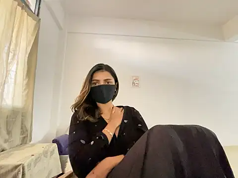 MaYaa  11 online show from 17, 12, 2024