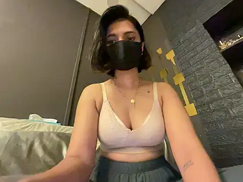 MaYaa  11 online show from 3, 3, 2025