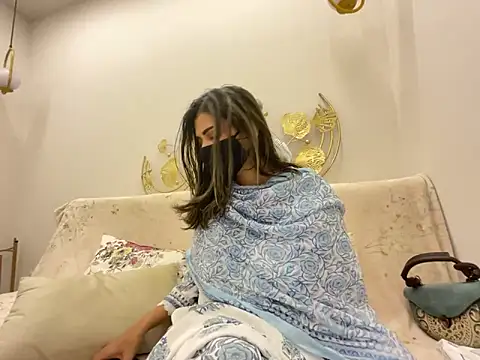 MaYaa  11 online show from 5, 3, 2026