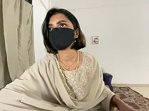 MaYaa  11 online show from 28, 1, 2025