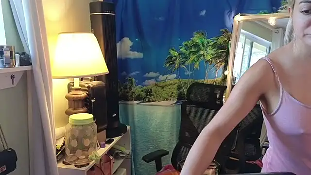 cunty tranny lydia online show from 13, 9, 2025