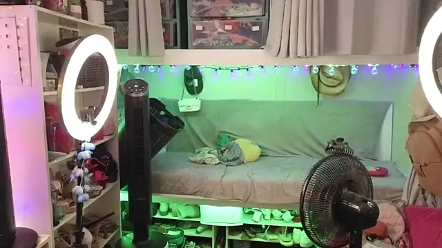 cunty tranny lydia online show from 3, 10, 2025