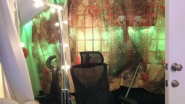 cunty tranny lydia online show from 9, 10, 2025