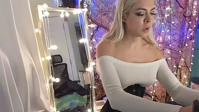 cunty tranny lydia online show from 8, 3, 2026