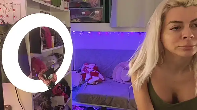 cunty tranny lydia online show from 25, 2, 2026