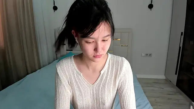 Lola Peach online show from 24, 5, 2026