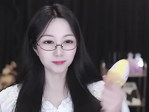 Nuyoah-77 online show from 24, 2, 2026