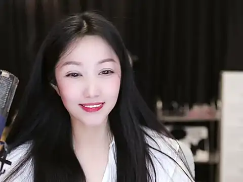 Nuyoah-77 online show from 20, 3, 2025