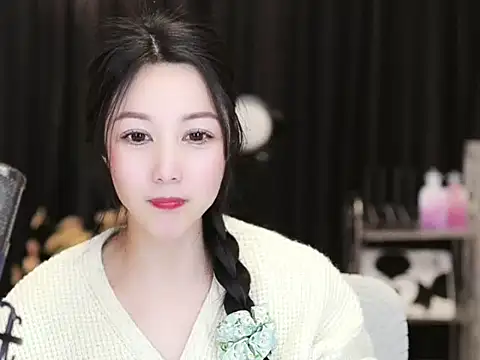 Nuyoah-77 online show from 8, 3, 2025