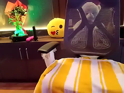 GoldnessAishu online show from 28, 1, 2025