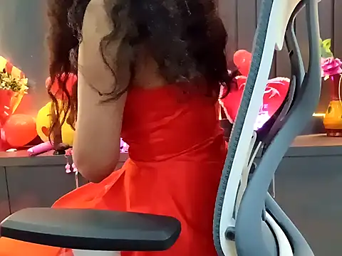 GoldnessAishu online show from 6, 2, 2025