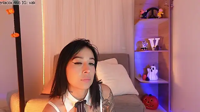 ValeriaCox online show from 24, 10, 2025