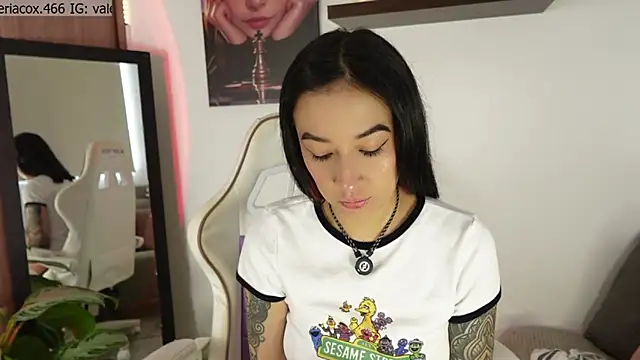 ValeriaCox online show from 28, 4, 2026