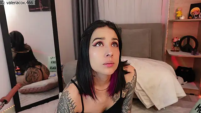 ValeriaCox online show from 6, 3, 2026