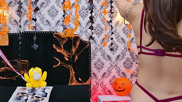 SaaraBrown online show from 20, 10, 2025