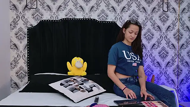 SaaraBrown online show from 24, 9, 2025