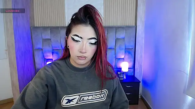 Mia Rinn online show from 27, 10, 2025