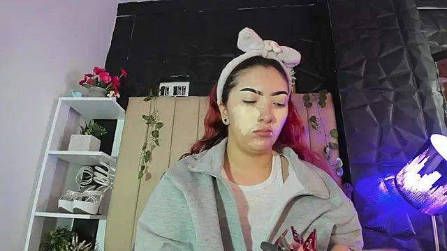 Snapshot of Mia_Rinn chatting on 3, 2, 2026 Mia Rinn online show from 3, 2, 2026