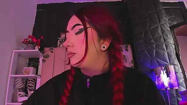 Snapshot of Mia_Rinn chatting on 23, 2, 2026 Mia Rinn online show from 23, 2, 2026