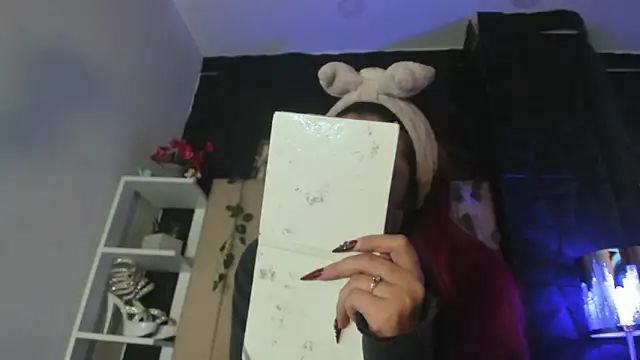 Snapshot of Mia_Rinn chatting on 12, 2, 2026 Mia Rinn online show from 12, 2, 2026