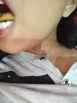 Snapshot of Hotty-Divya chatting on 31, 5, 2026 Hotty-Divya online show from 31, 5, 2026