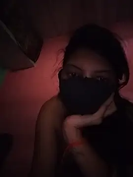Snapshot of Hotty-Divya chatting on 18, 6, 2026 Hotty-Divya online show from 18, 6, 2026