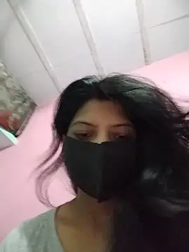 Snapshot of Hotty-Divya chatting on 17, 6, 2026 Hotty-Divya online show from 17, 6, 2026