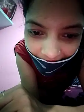 Hotty-Divya online show from 8, 9, 2025