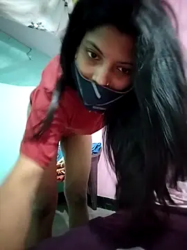 Hotty-Divya online show from 9, 11, 2025